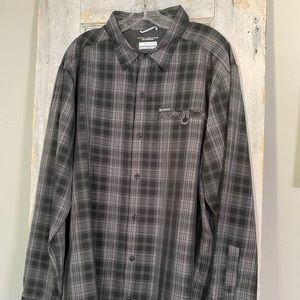 Men’s Columbia button down